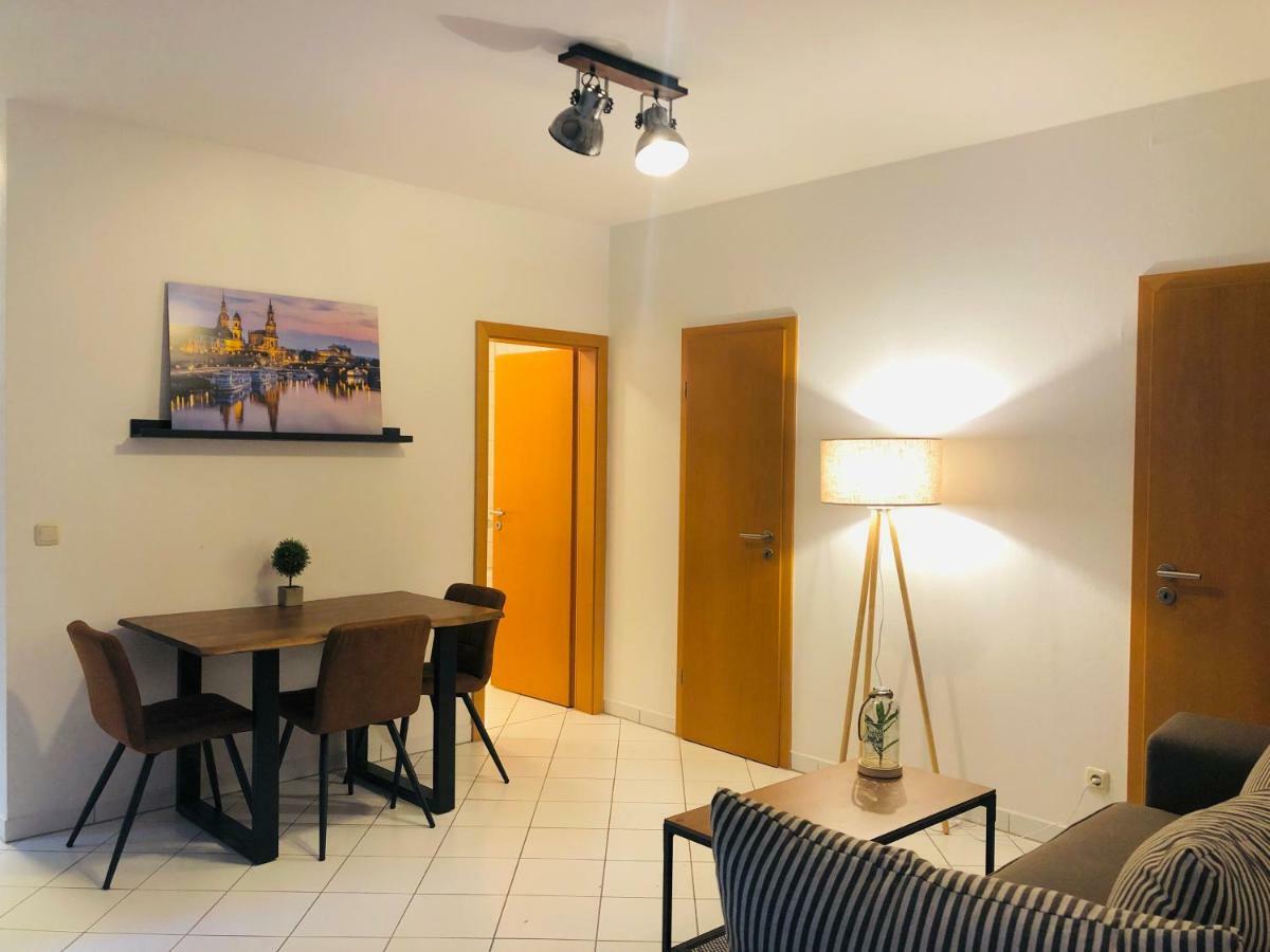 helles 2 Raum Apartment mit eigener Terrasse Dresden Altstadt Exterior foto
